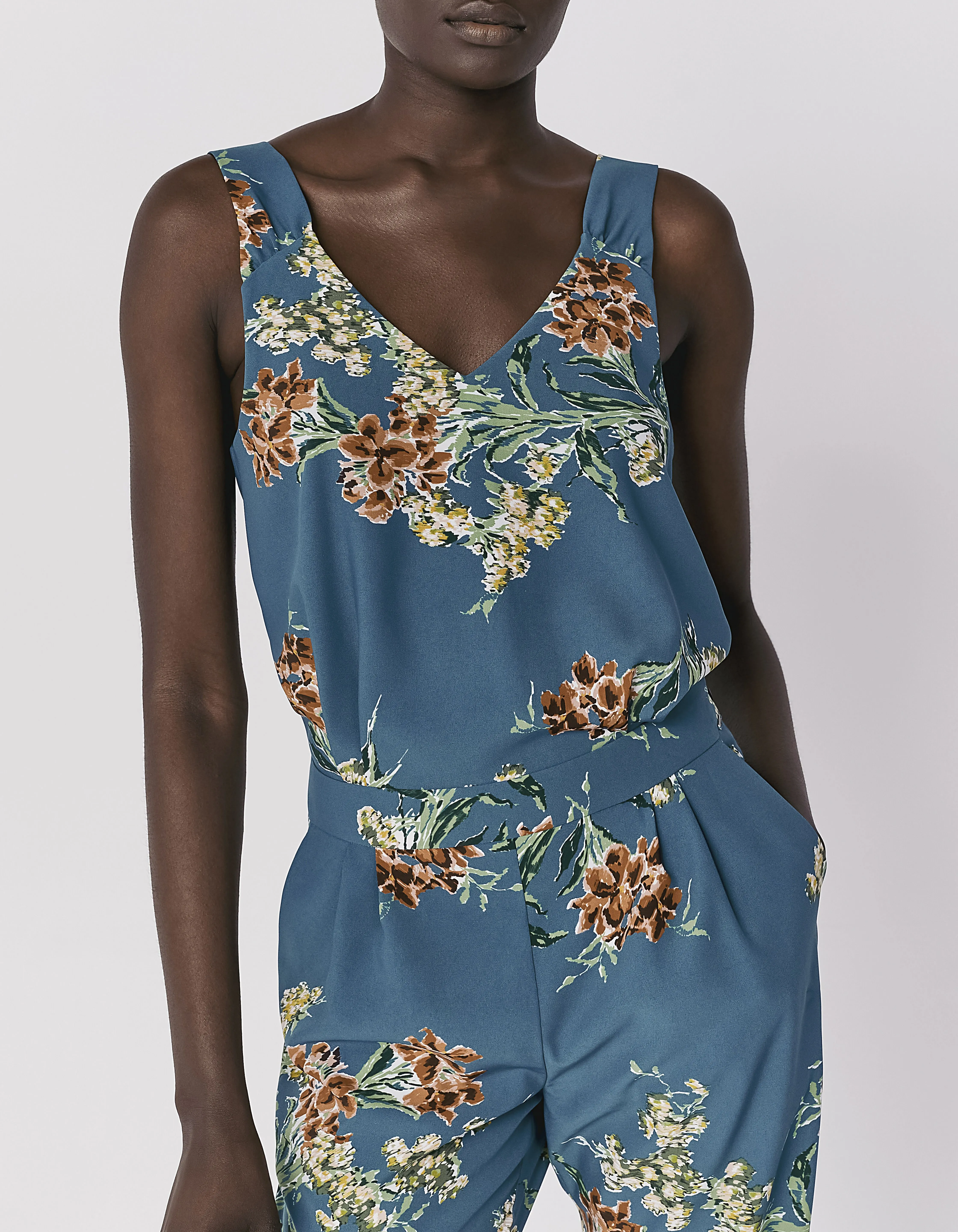 Combinaison longue imprimé bouquet de fleurs femme