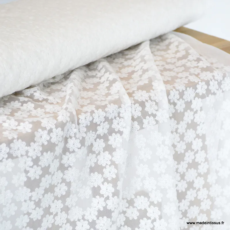Tulle brodé Izia - Blanc